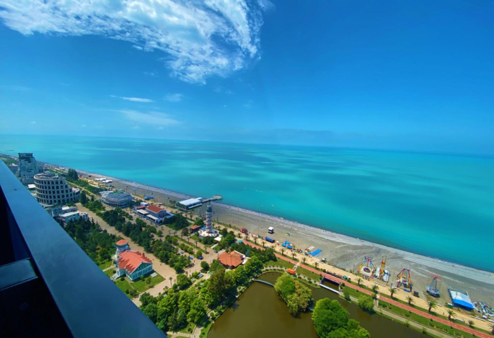Relax And Unwind Premier Sea View Aparthotel In Batumi Exteriér fotografie
